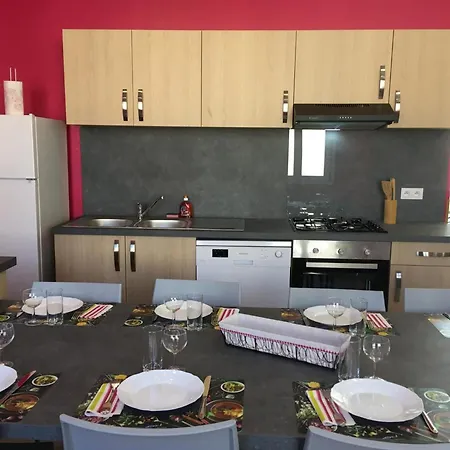 Pour 8 A Aniche, Jardin Privatif, Parking, Wi-fi - Fr-1-510-156 Feriehus