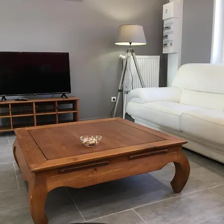 Pour 8 A Aniche, Jardin Privatif, Parking, Wi-fi - Fr-1-510-156 Aniche