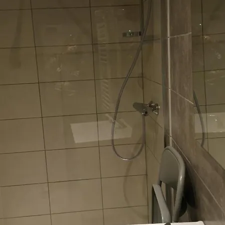 Pour 8 A Aniche, Jardin Privatif, Parking, Wi-fi - Fr-1-510-156 * Aniche